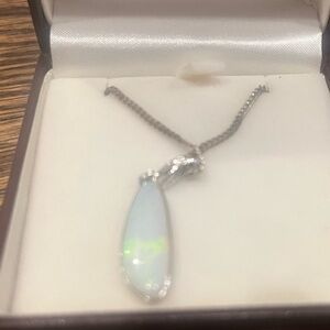 Natural Australia Coober Pedy opal necklace set in sterling silver